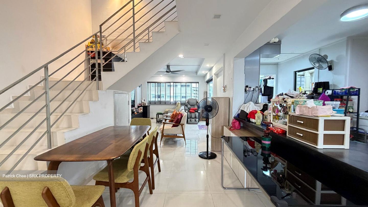 Blk 239 Bukit Panjang Ring Road (Bukit Panjang), HDB Executive #558575611